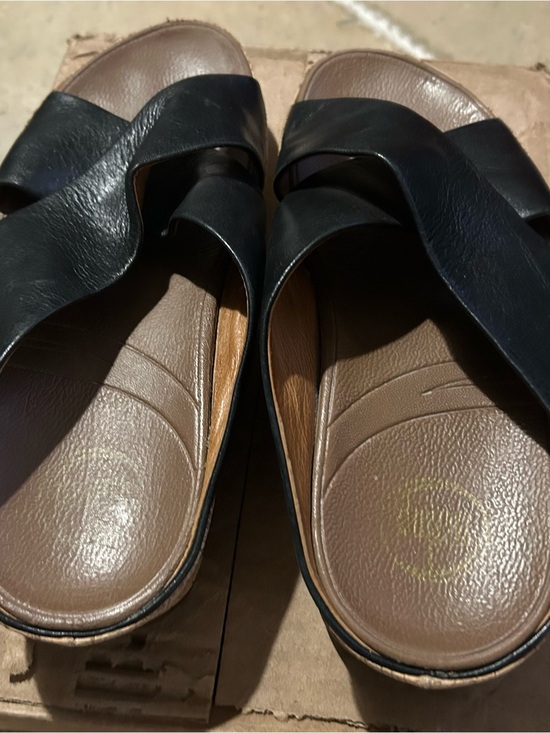 Fitflop Other - Women’s Black Cork-Trim Sandals
